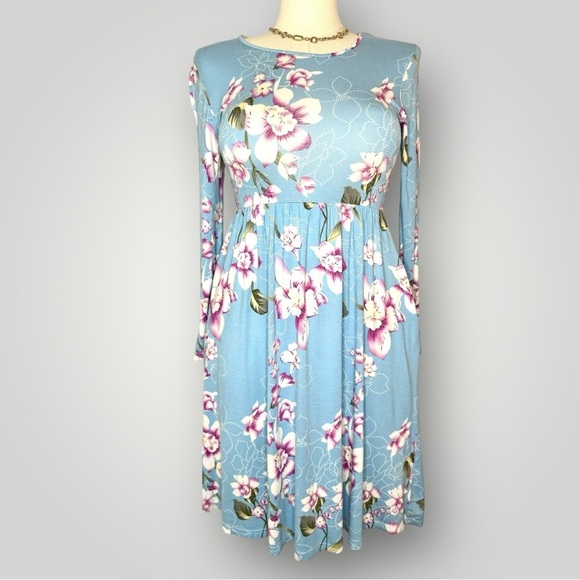 Db Moon Long Sleeve Empire Waist Flower Dress with Pockets (934) - Picture 3 of 10